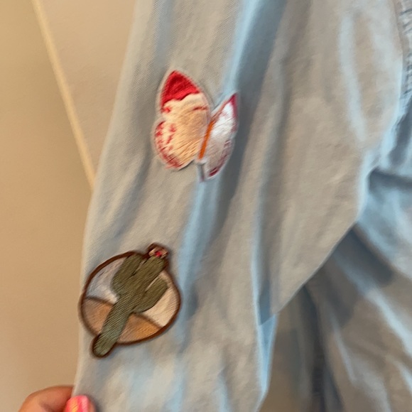 Rails patch button up top - Picture 7 of 12